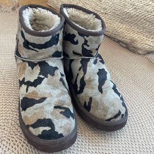 Uggs size 9